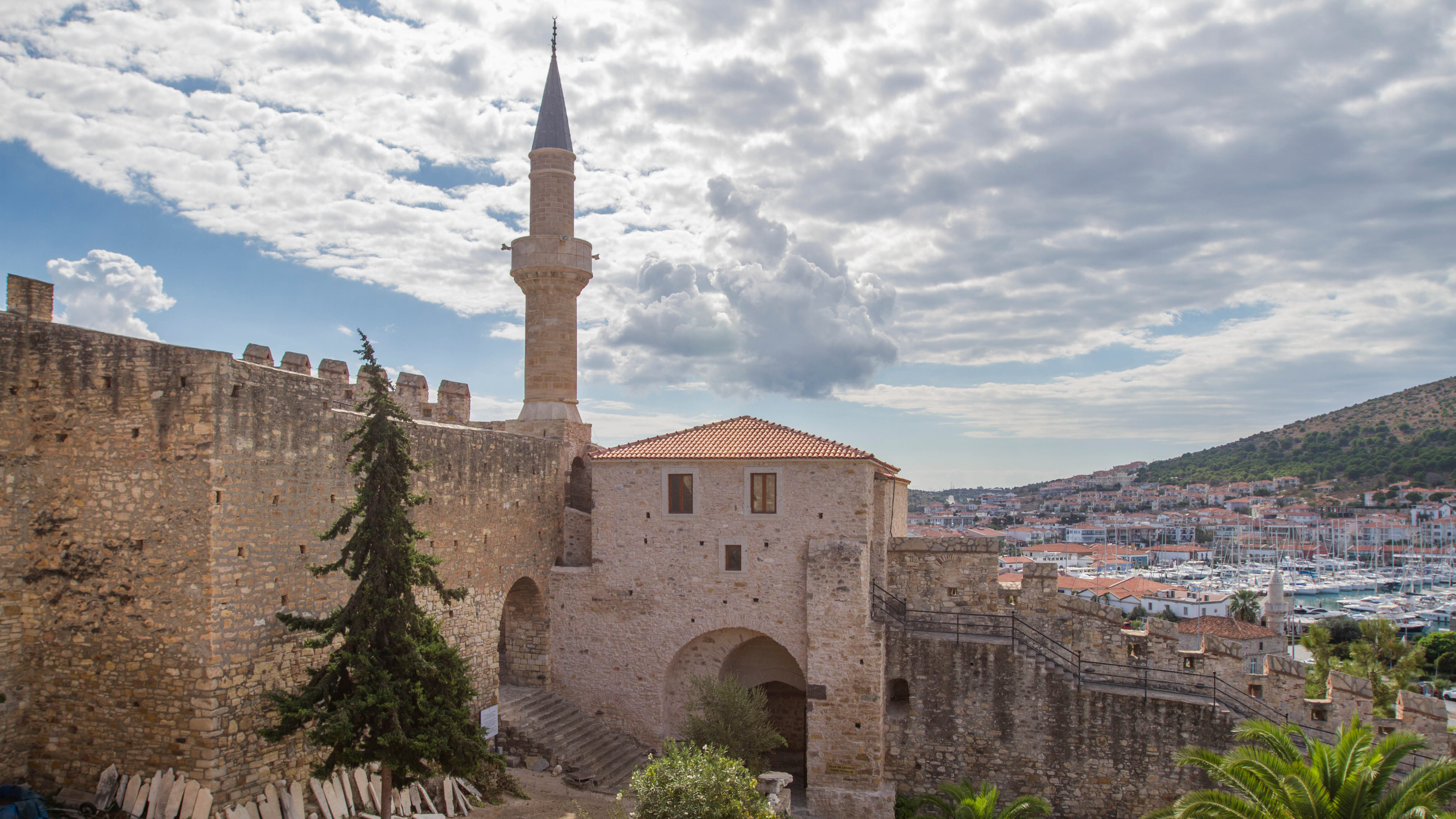 Aeeueme Castle