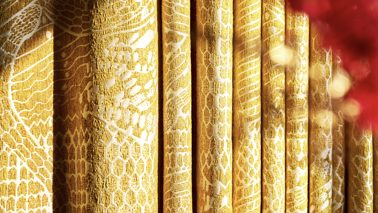 Bulgari Serpenti Suite Curtain 1