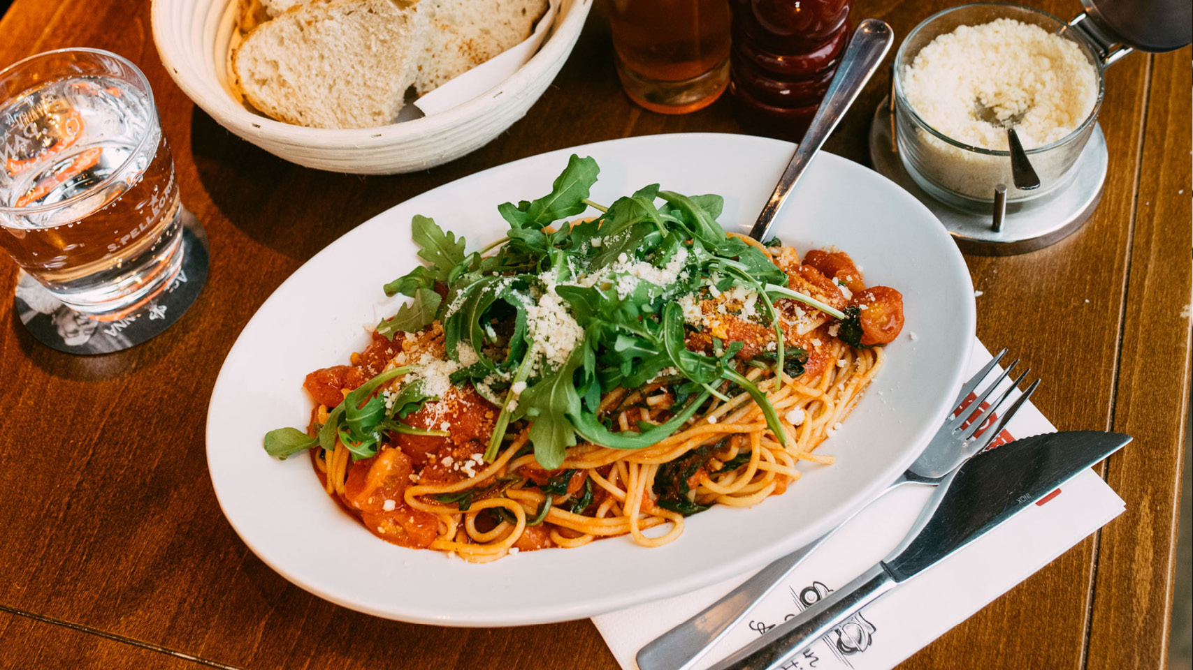 Hauseigene Pasta in einer L’Osteria