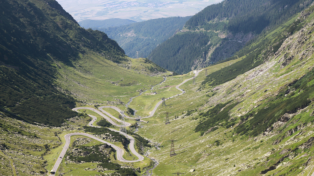 Highway Rumaenien Cr takefreebies via unsplash