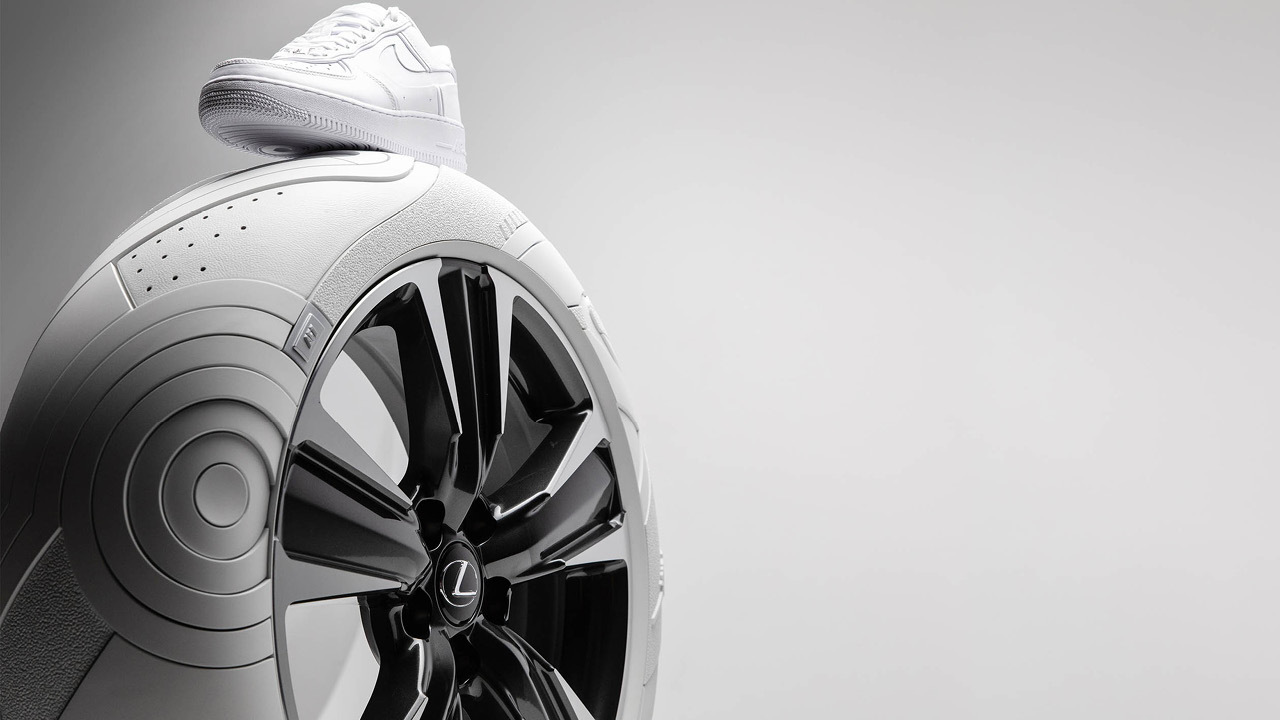 Lexus Sole Of The UX wide 2520px
