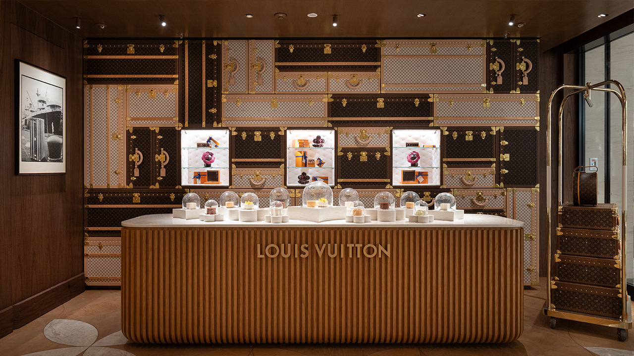 Le Cafe Louis Vuitton