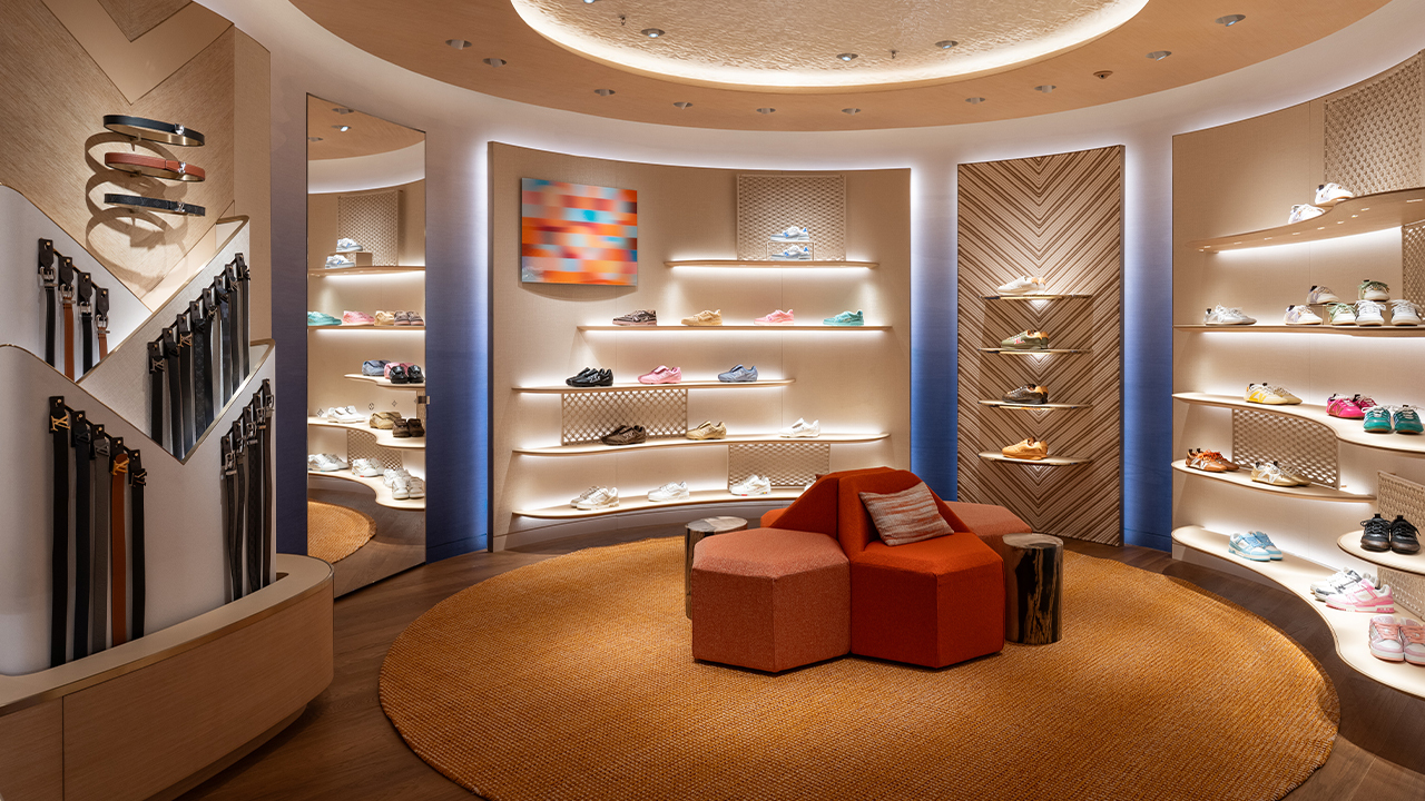 STORE 7
