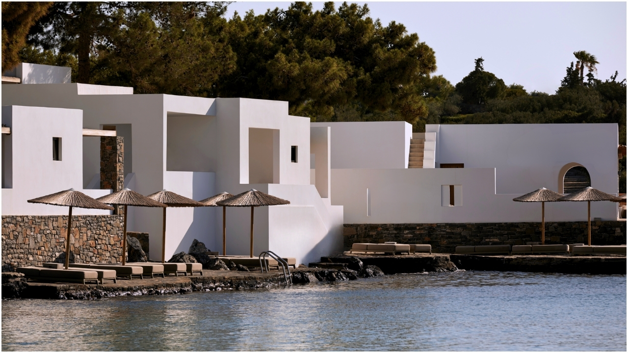 Minos Beach 3 moments