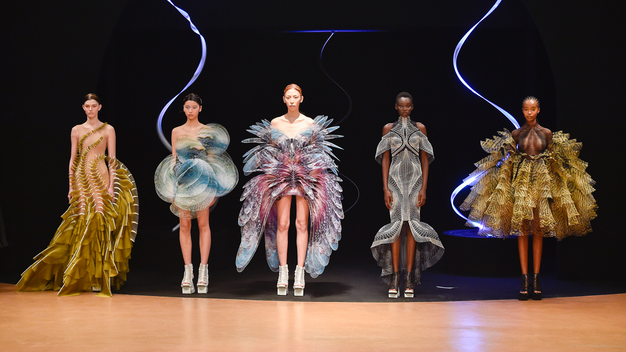 Iris van Herpen 01