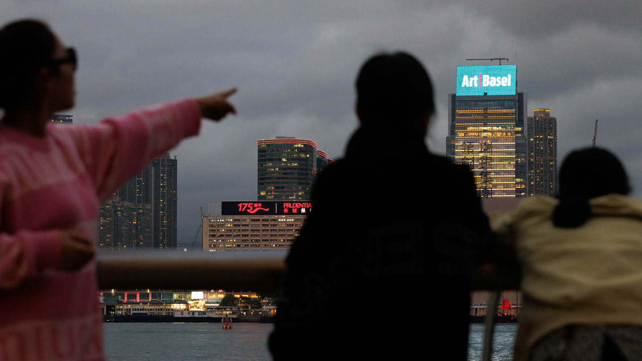 Print approx 21 x 14 cm ABHK23 Misc Signage Harbour view PR Hi Res