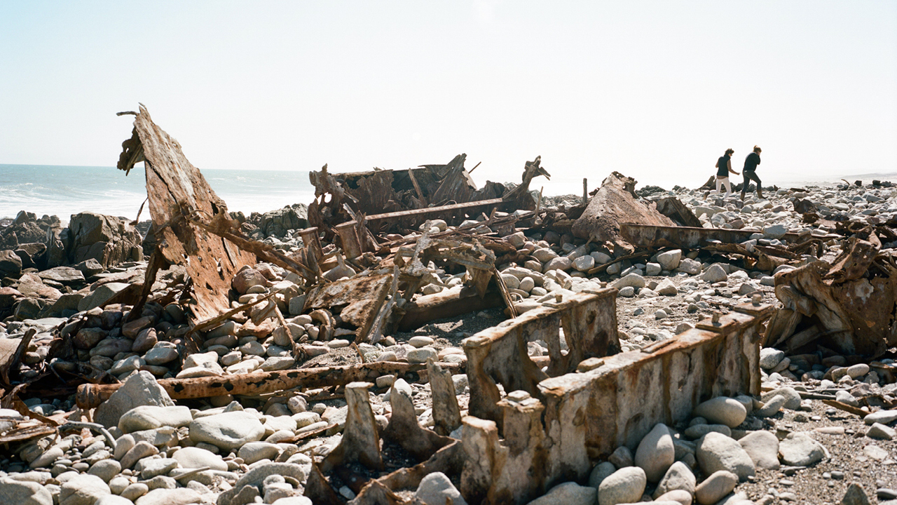 Shipwreck Lodge8