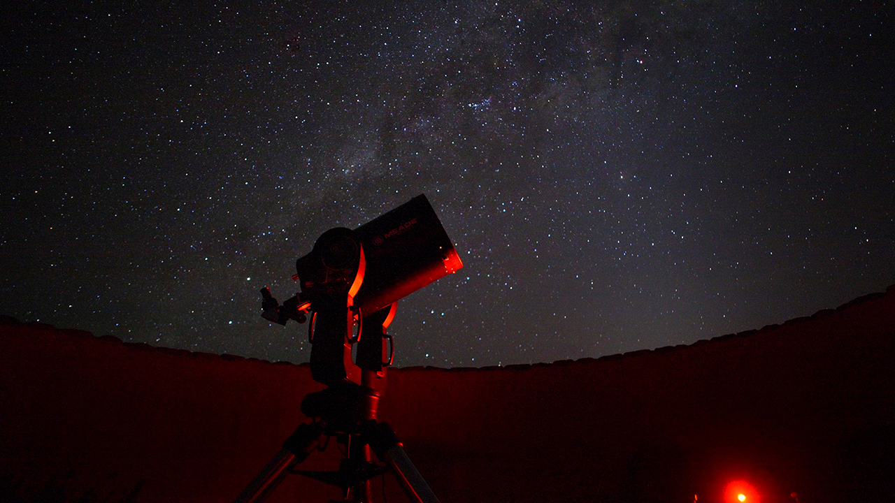 Sossusvlei Desert Lodge Experience Stargazing telescope in the dark
