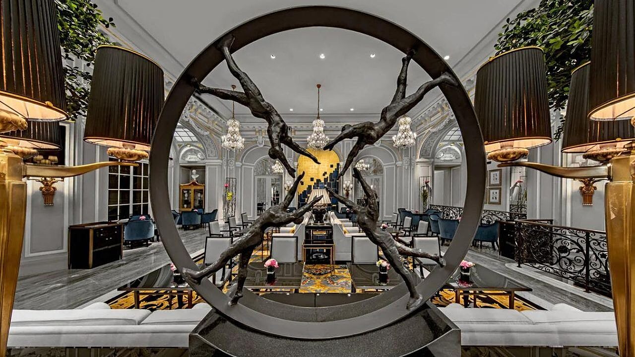 Das Vermächtnis des César Ritz: 130 Jahre Luxus im St.… | Signature