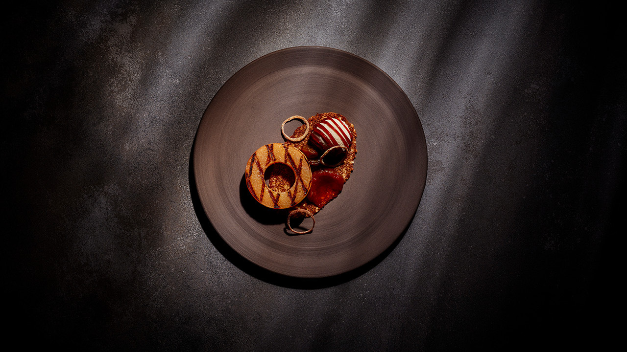 Coda berlin dessert dining photo claudia goedke menu grilled apple 01