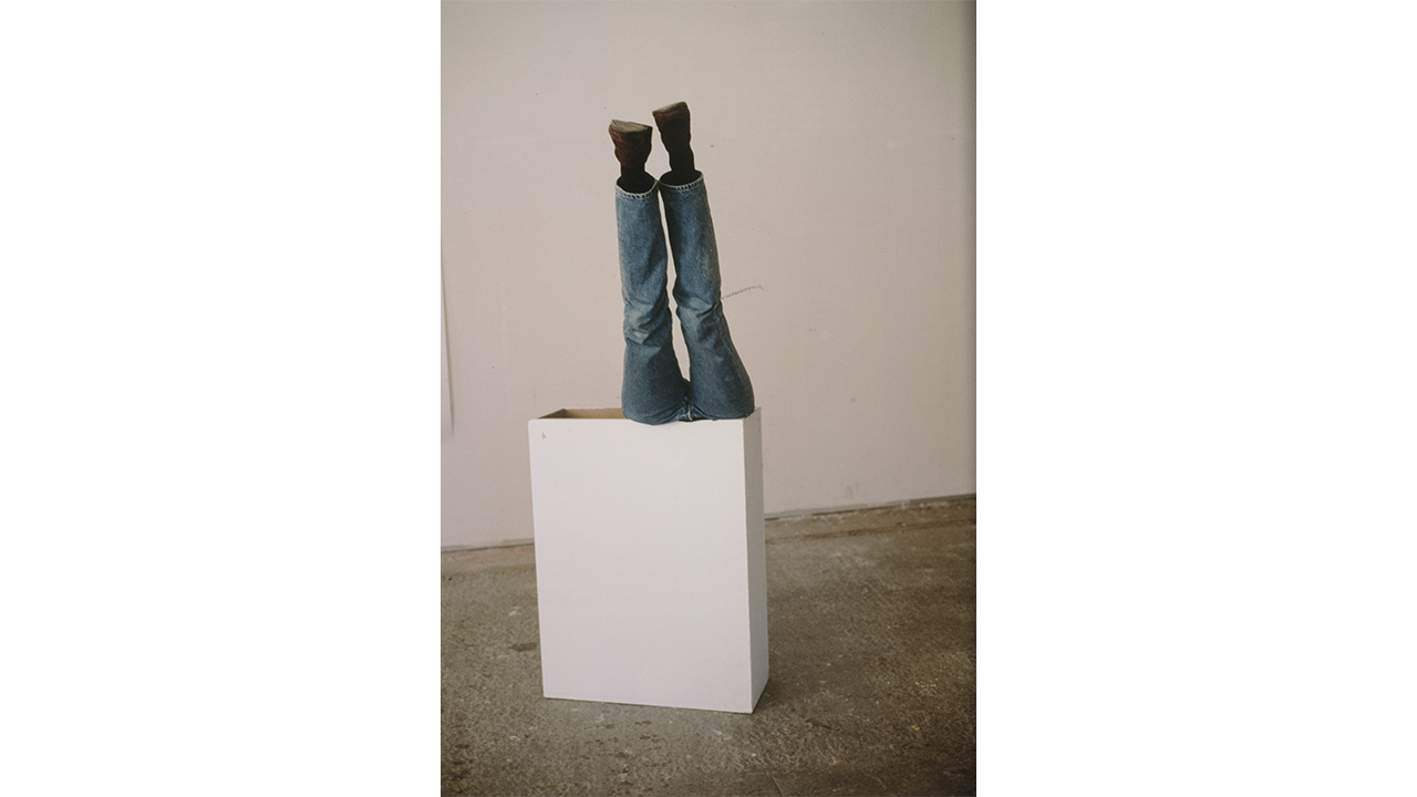 Erwin wurm one minute sculpture 1997 albertina wien c bildrecht wien 2024
